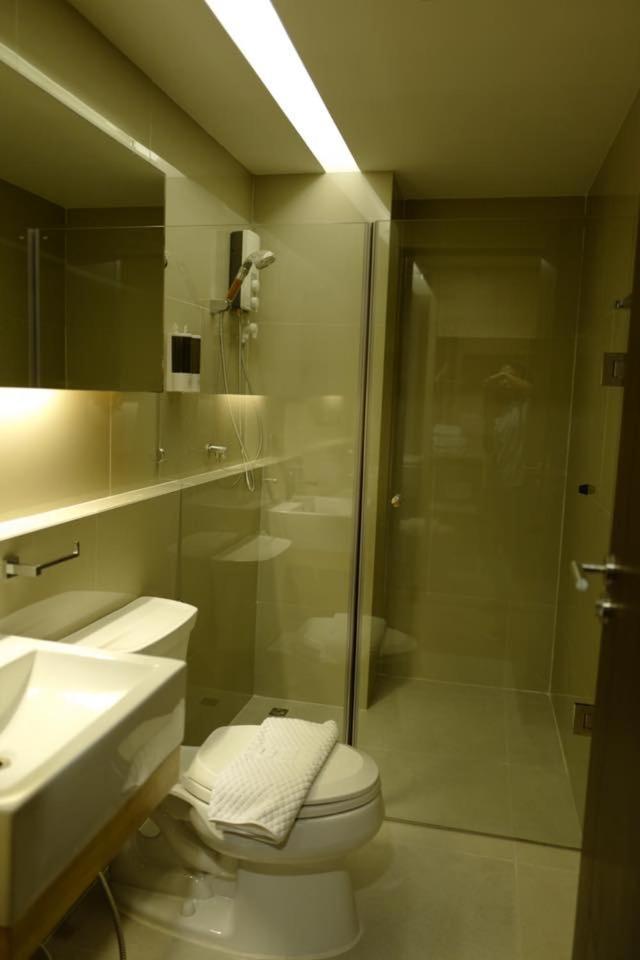 The 28Th Hotel Kanchanaburi Exterior foto